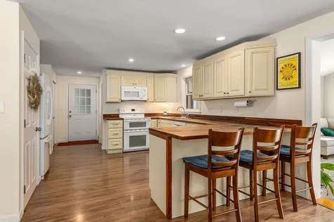 20 Campbell Drive Hampton NH 03842