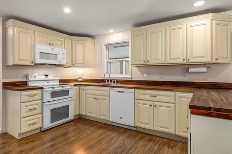20 Campbell Drive Hampton NH 03842