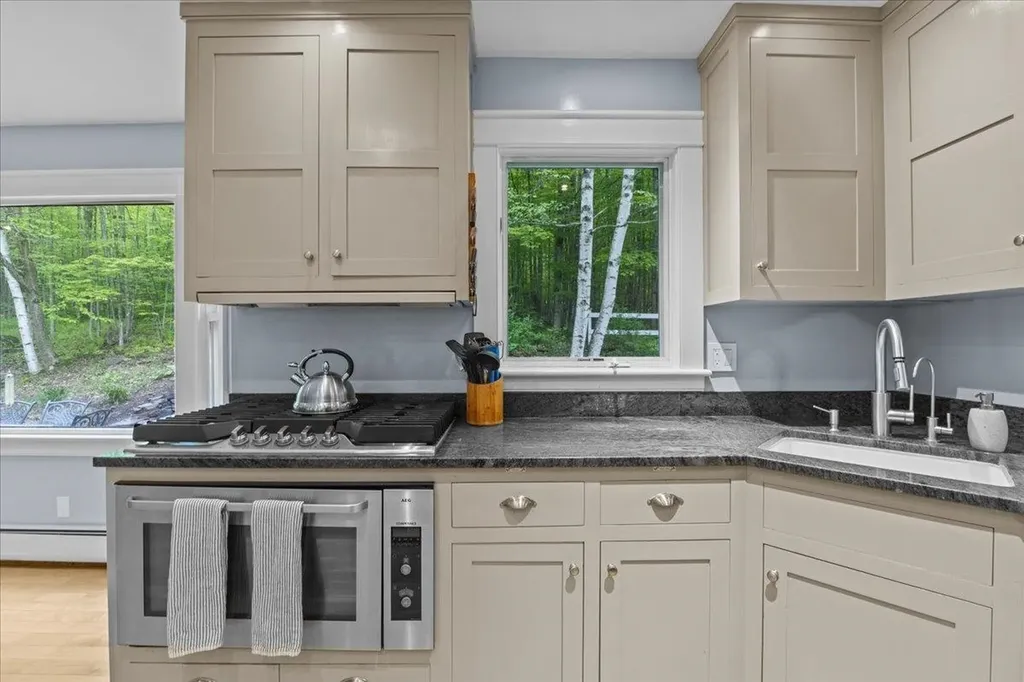 74 Whitney Lane Stowe VT 05672