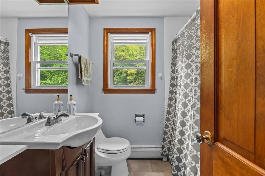 74 Whitney Lane Stowe VT 05672