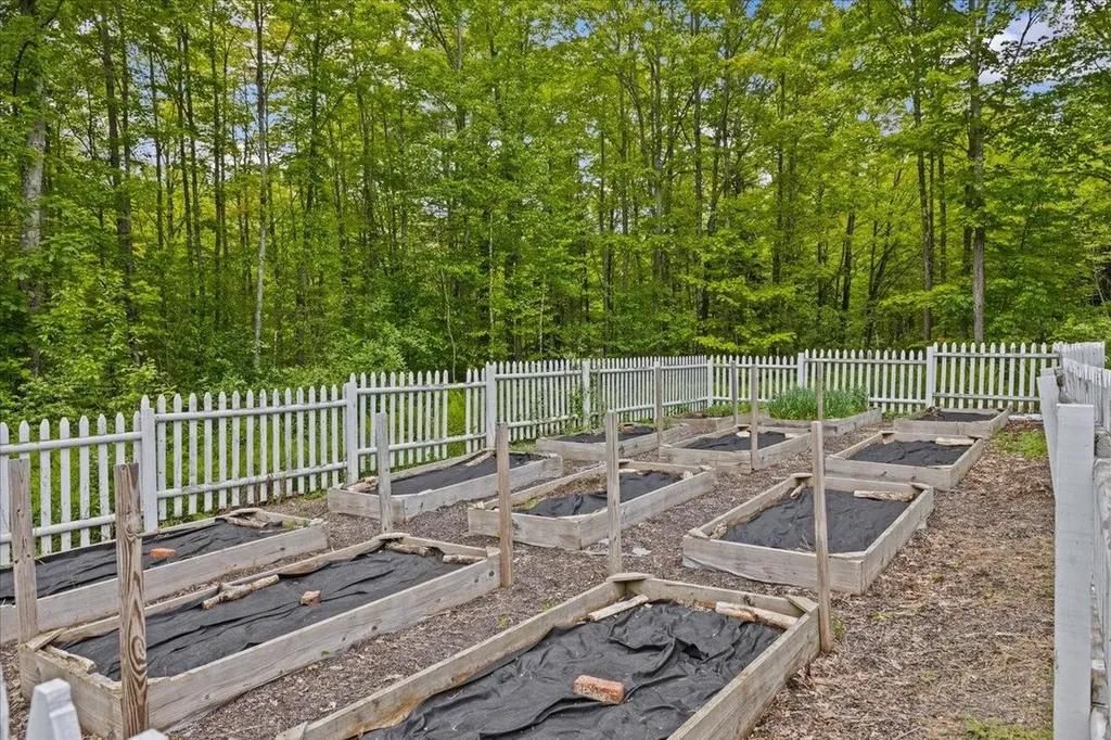 74 Whitney Lane Stowe VT 05672