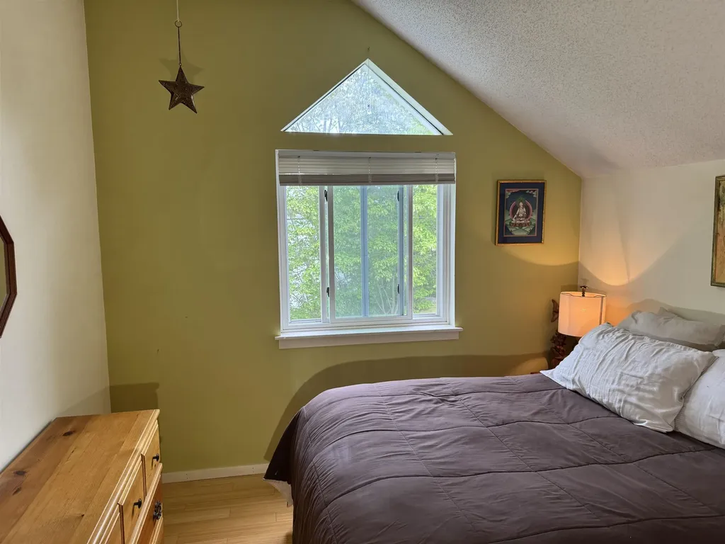 26 Marsten Lane Enfield NH 03748