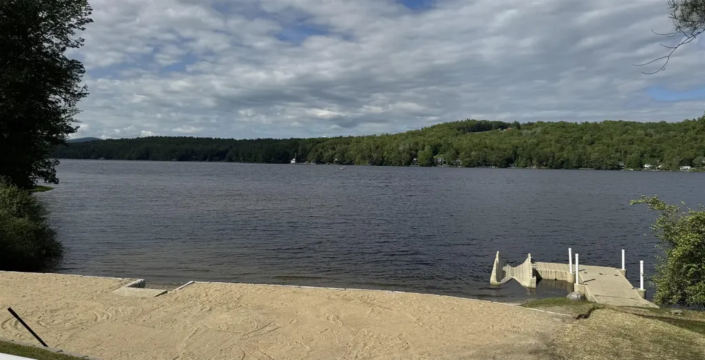 26 Marsten Lane Enfield NH 03748