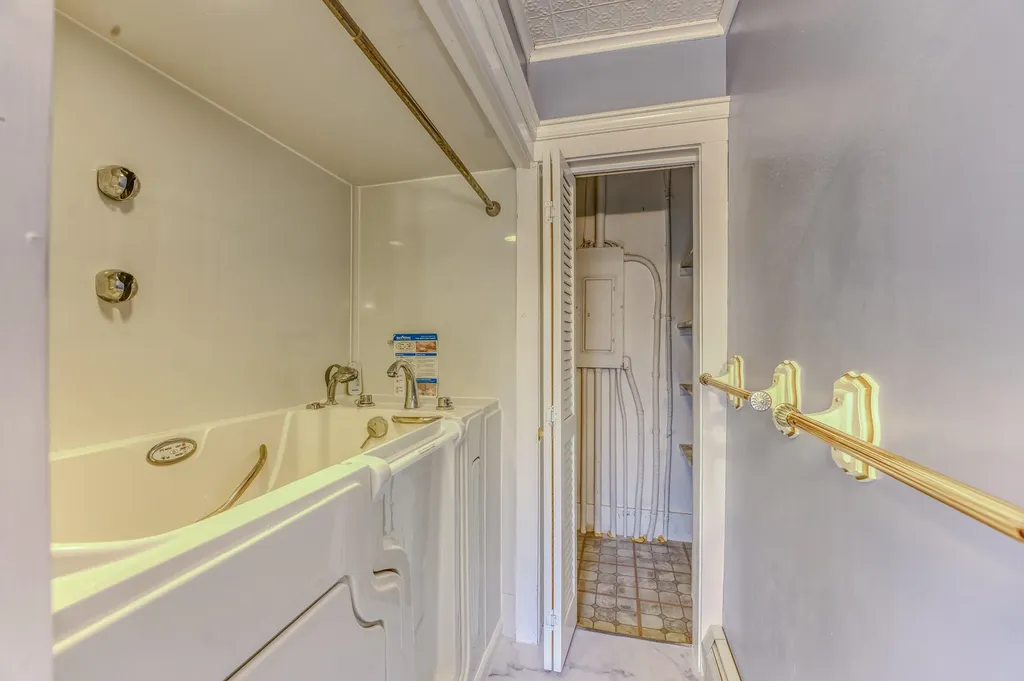 333 Sunset Hill Road Sugar Hill NH 03586