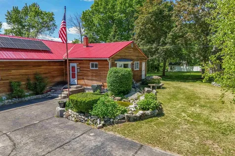 526 Riverdale Avenue Manchester NH 03103