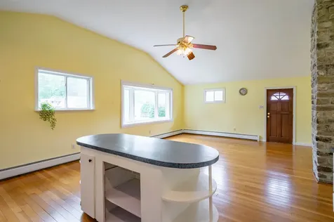 526 Riverdale Avenue Manchester NH 03103