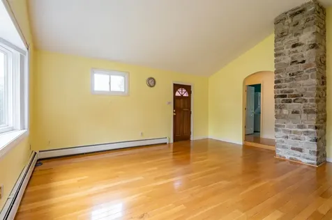 526 Riverdale Avenue Manchester NH 03103