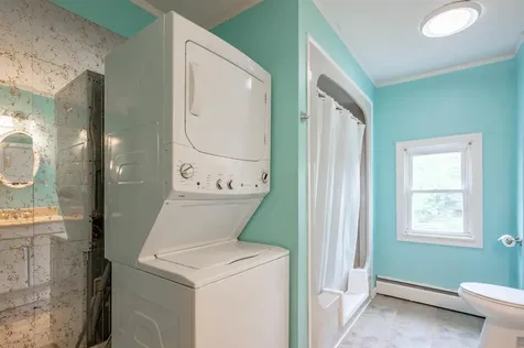 526 Riverdale Avenue Manchester NH 03103