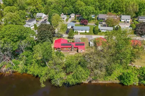 526 Riverdale Avenue Manchester NH 03103