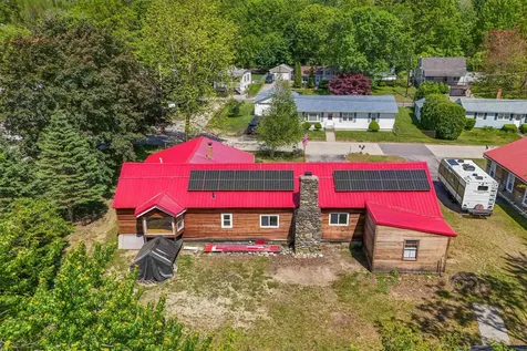 526 Riverdale Avenue Manchester NH 03103