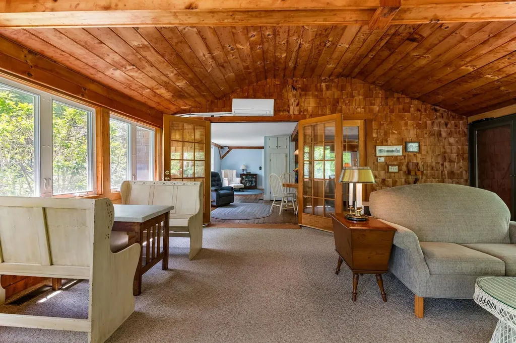 1580 Little Sunapee Road New London NH 03257