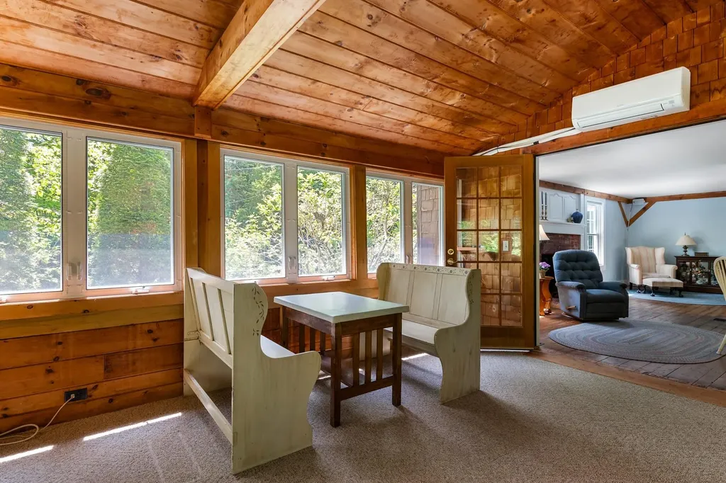 1580 Little Sunapee Road New London NH 03257