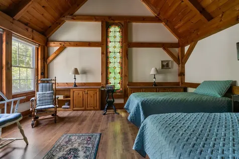 1580 Little Sunapee Road New London NH 03257