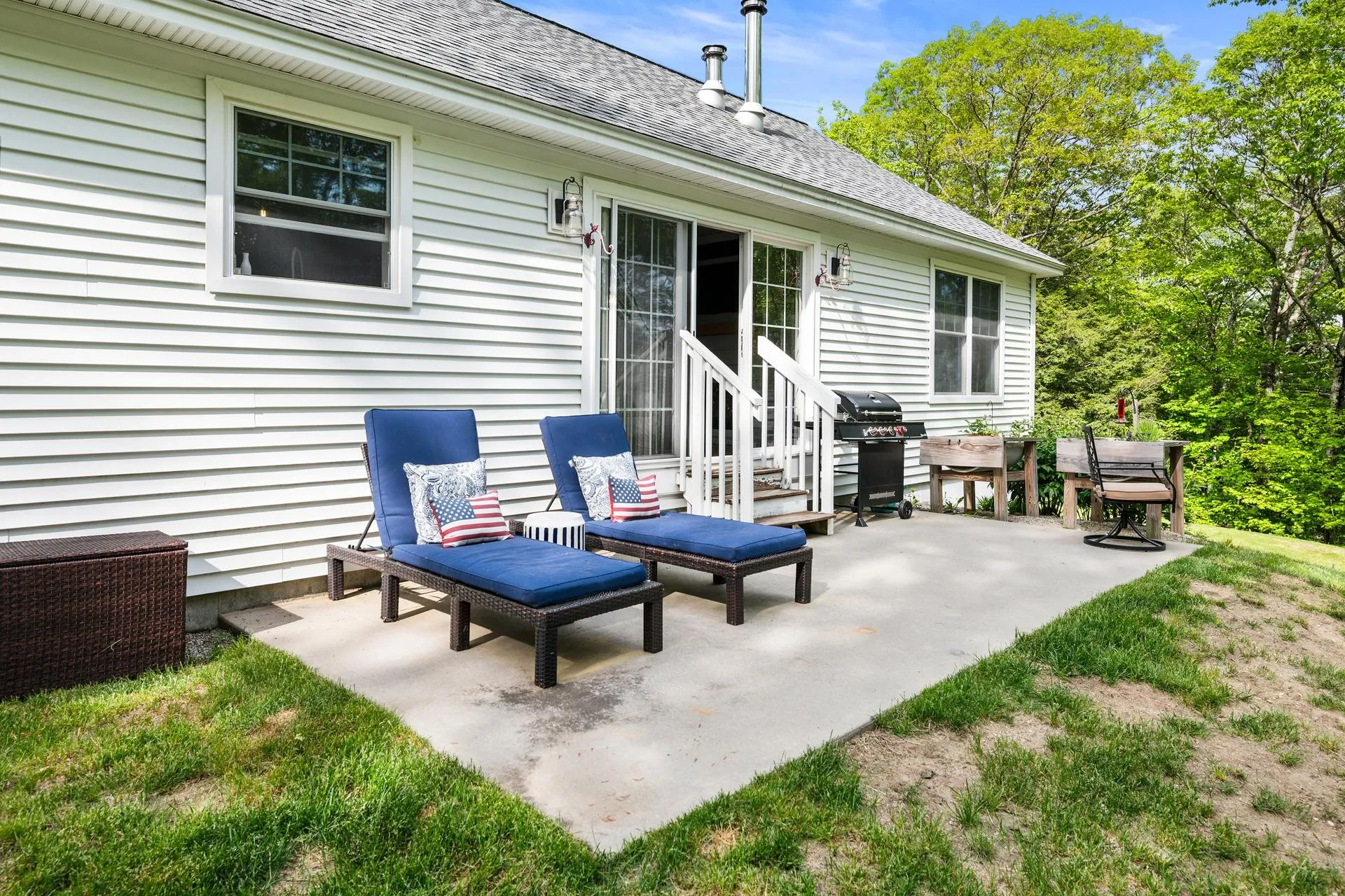 16 Old Province Road Newbury NH 03255