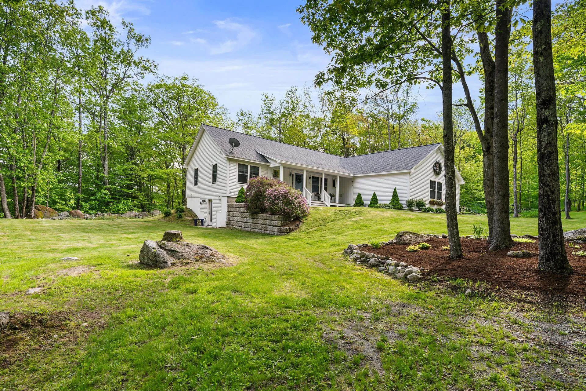 16 Old Province Road Newbury NH 03255