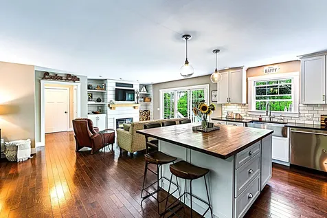16 Old Province Road Newbury NH 03255