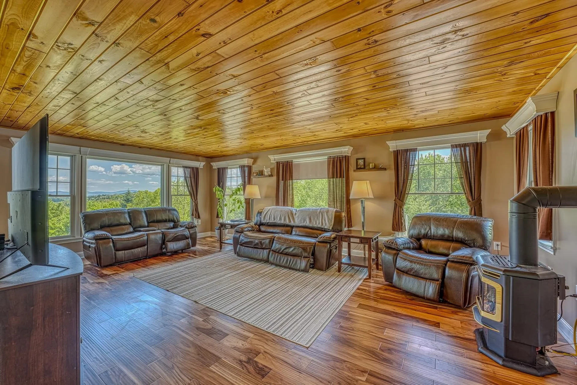 25 Sugarwood Lane Littleton NH 03561