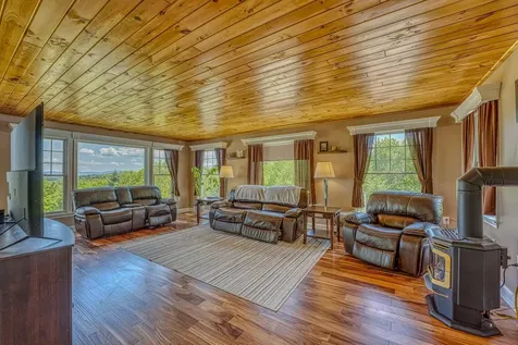 25 Sugarwood Lane Littleton NH 03561