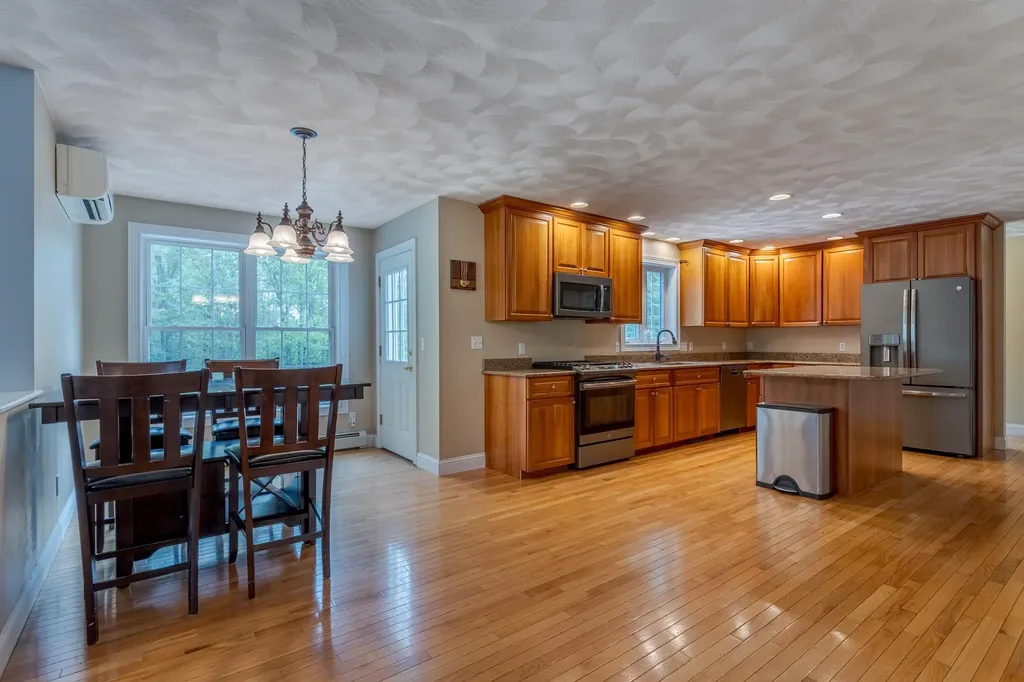 11 Hickory Pond Lane Stratham NH 03885