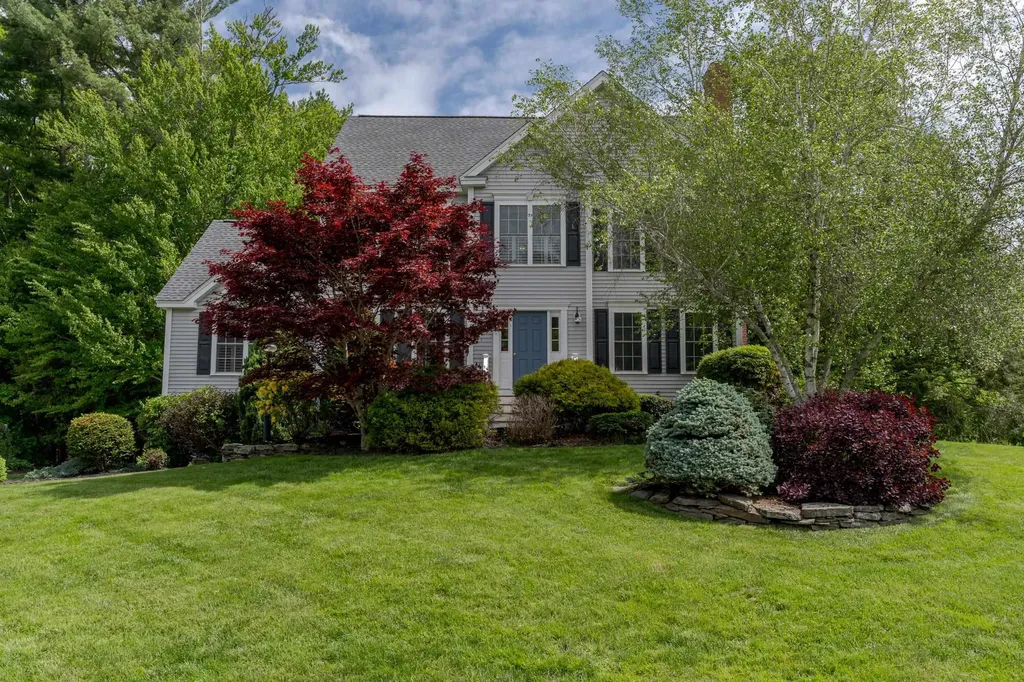 11 Hickory Pond Lane Stratham NH 03885