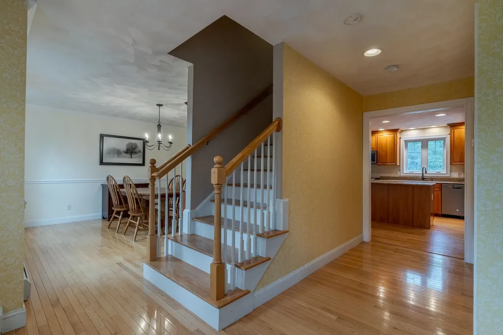 11 Hickory Pond Lane Stratham NH 03885