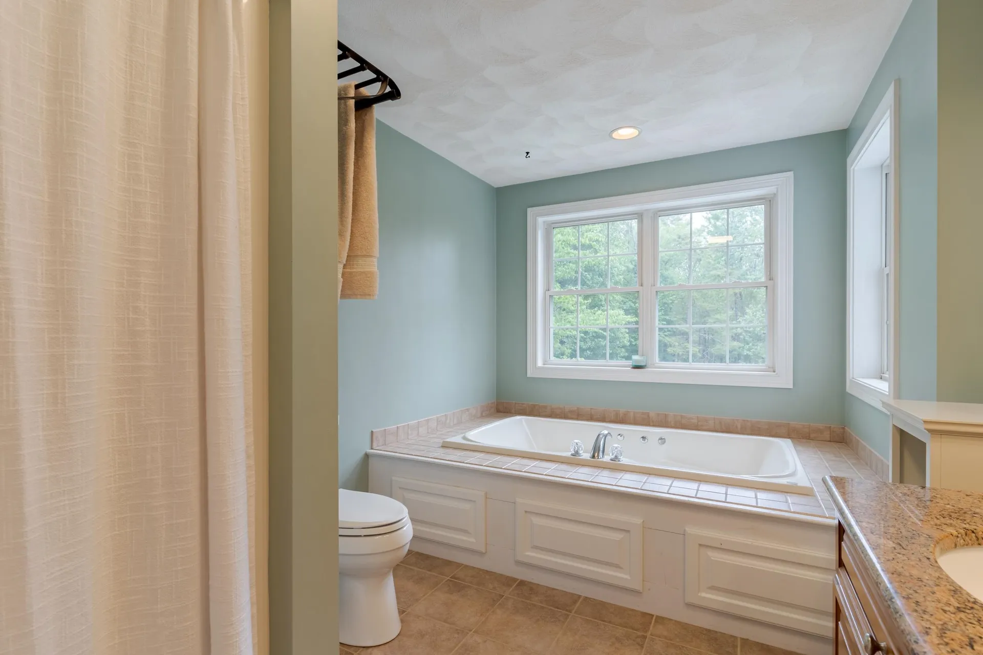 11 Hickory Pond Lane Stratham NH 03885