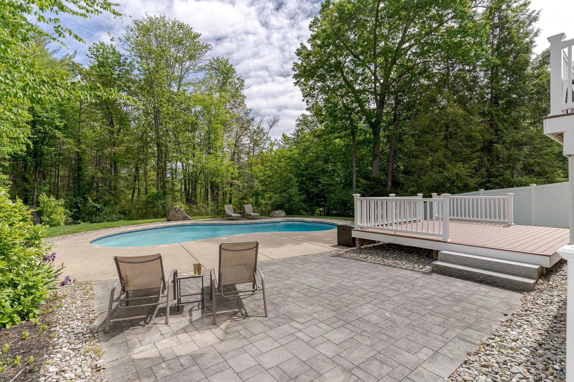 11 Hickory Pond Lane Stratham NH 03885