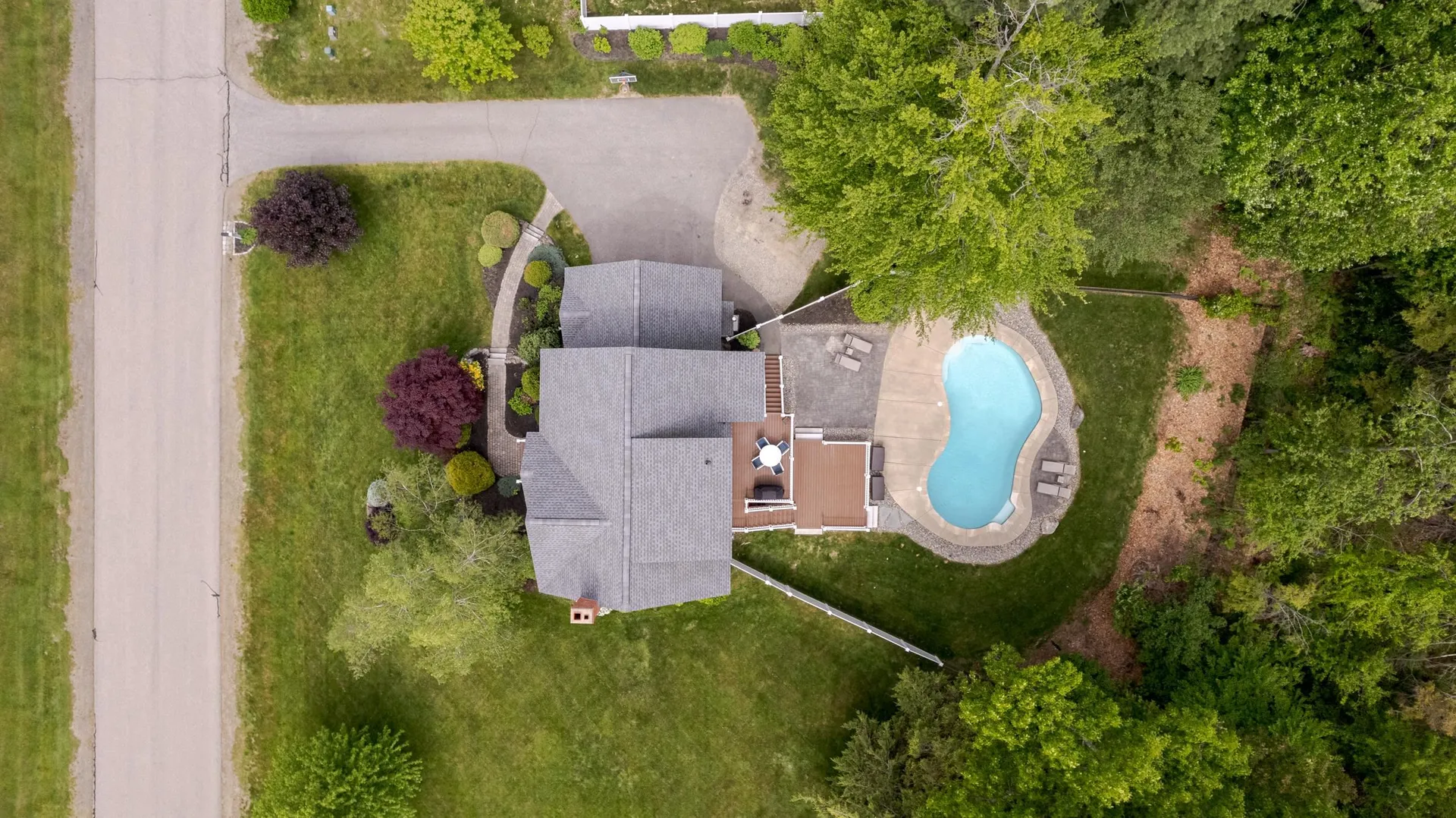 11 Hickory Pond Lane Stratham NH 03885