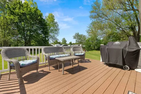 4 Crestview Terrace Stratham NH 03885