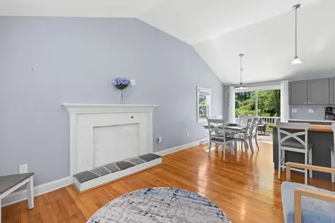 4 Crestview Terrace Stratham NH 03885