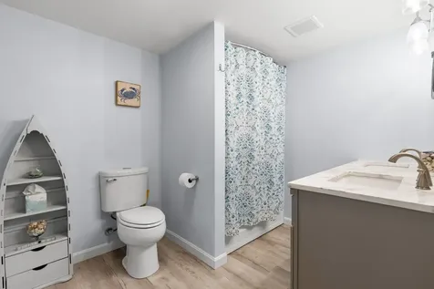 4 Crestview Terrace Stratham NH 03885