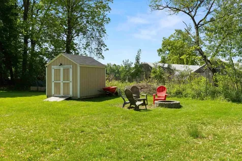 4 Crestview Terrace Stratham NH 03885