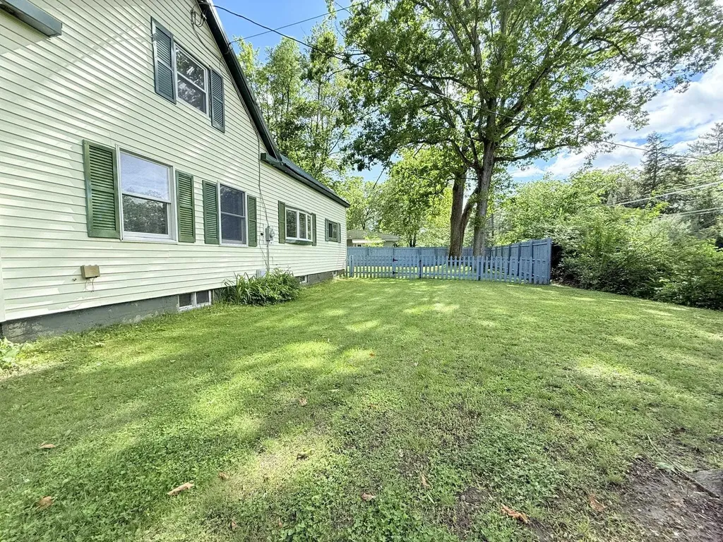 571 Lovers Lane Road Charlestown NH 03603