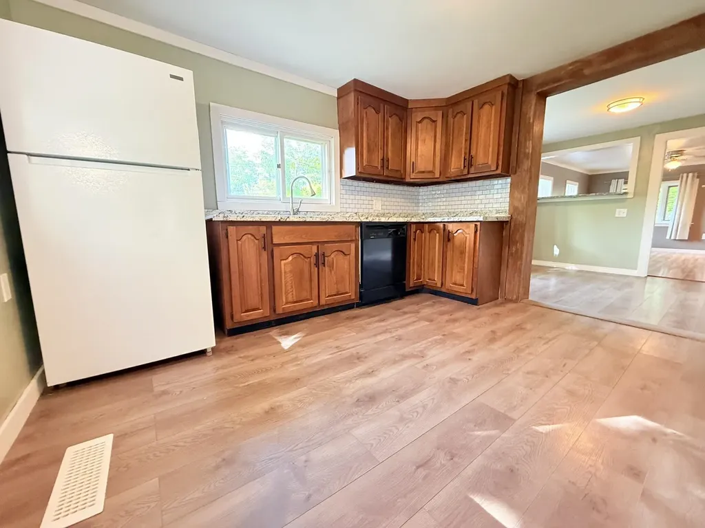 571 Lovers Lane Road Charlestown NH 03603