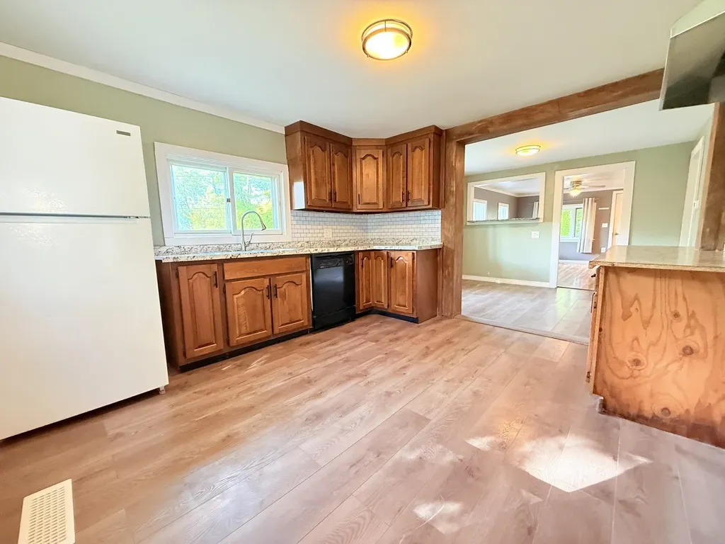 571 Lovers Lane Road Charlestown NH 03603