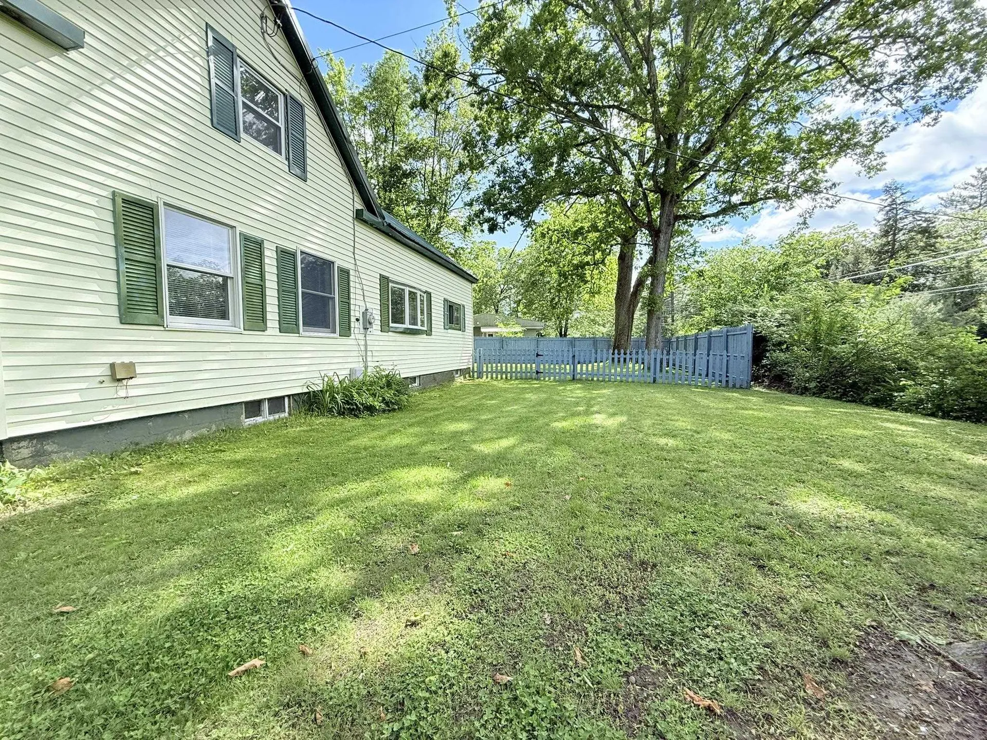 571 Lovers Lane Road Charlestown NH 03603