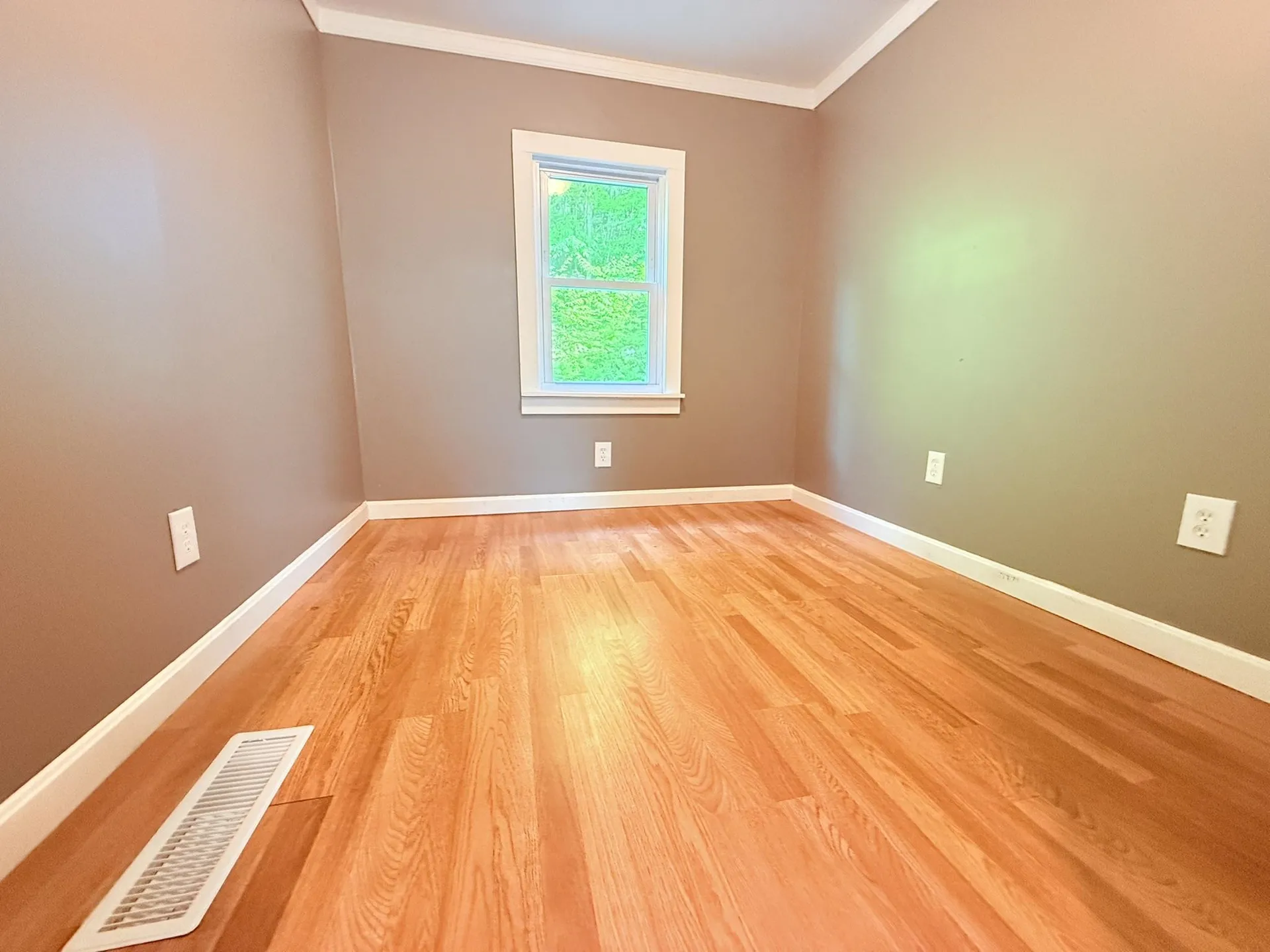 571 Lovers Lane Road Charlestown NH 03603