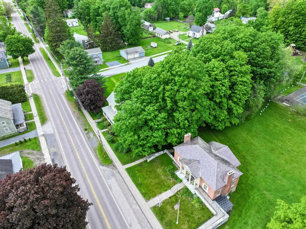 427 E Main Street Middlebury VT 05753