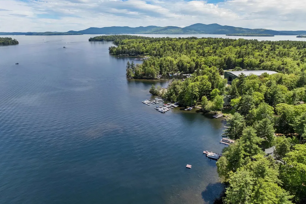 484 Long Island Road Moultonborough NH 03254