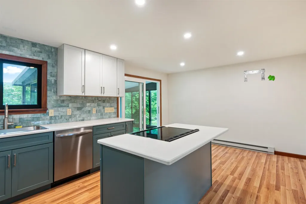 15 Spring Hollow Lane Barre Town VT 05641