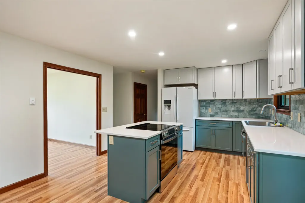 15 Spring Hollow Lane Barre Town VT 05641