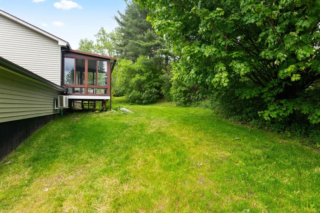 15 Spring Hollow Lane Barre Town VT 05641