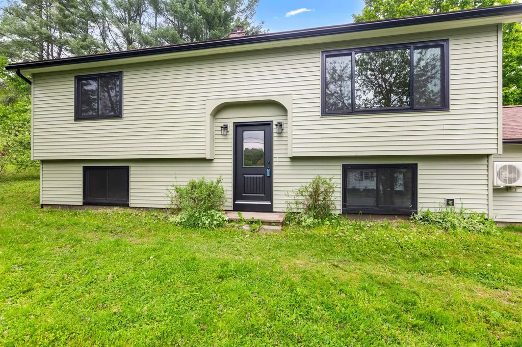 15 Spring Hollow Lane Barre Town VT 05641