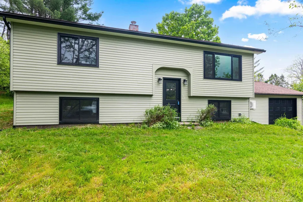 15 Spring Hollow Lane Barre Town VT 05641