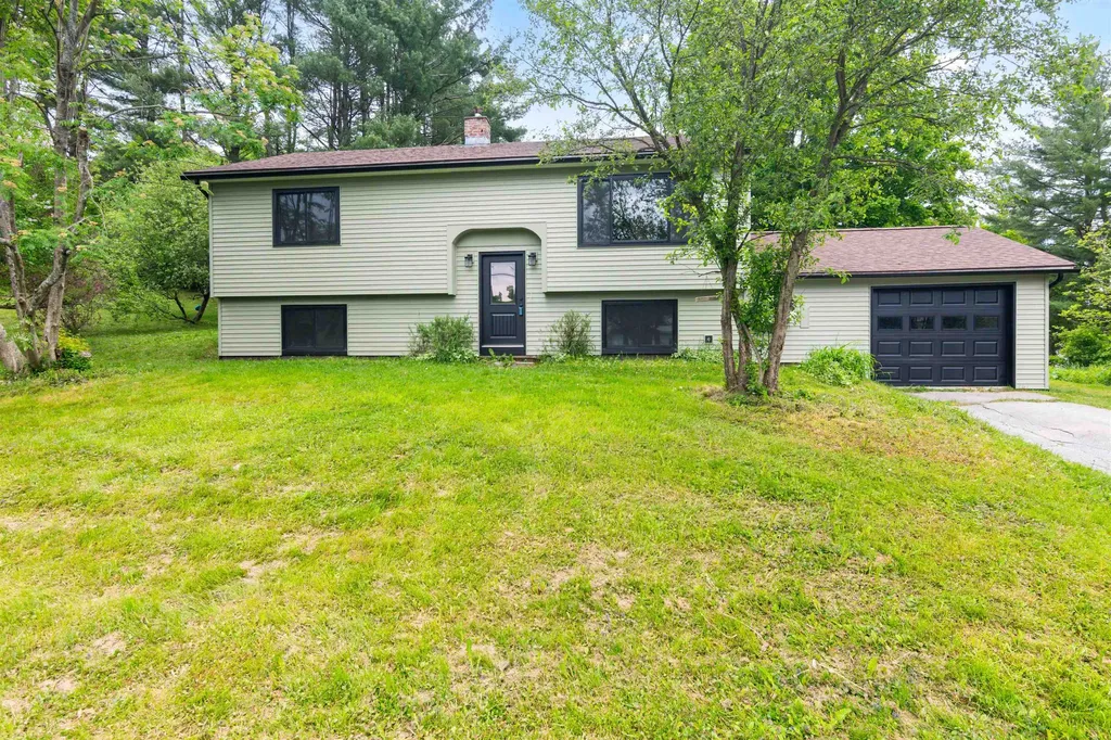 15 Spring Hollow Lane Barre Town VT 05641