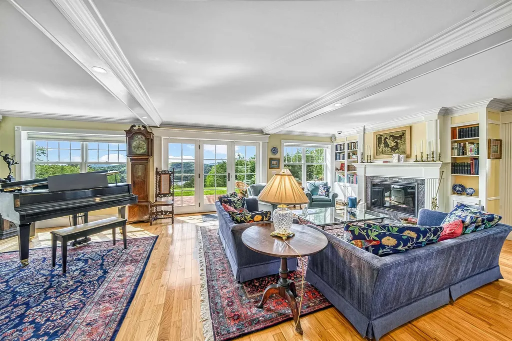 367 North Road Sunapee NH 03782