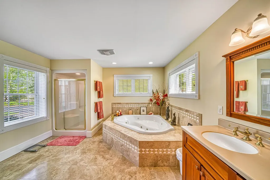 367 North Road Sunapee NH 03782