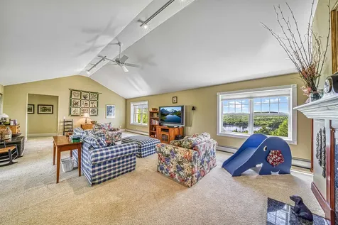 367 North Road Sunapee NH 03782