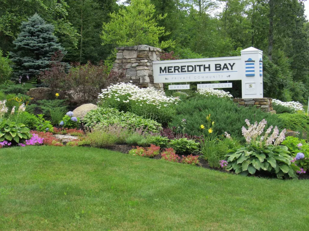 17 Skippers Court Laconia NH 03246