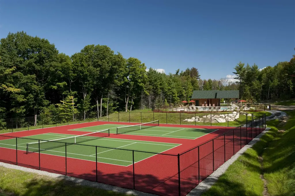 17 Skippers Court Laconia NH 03246